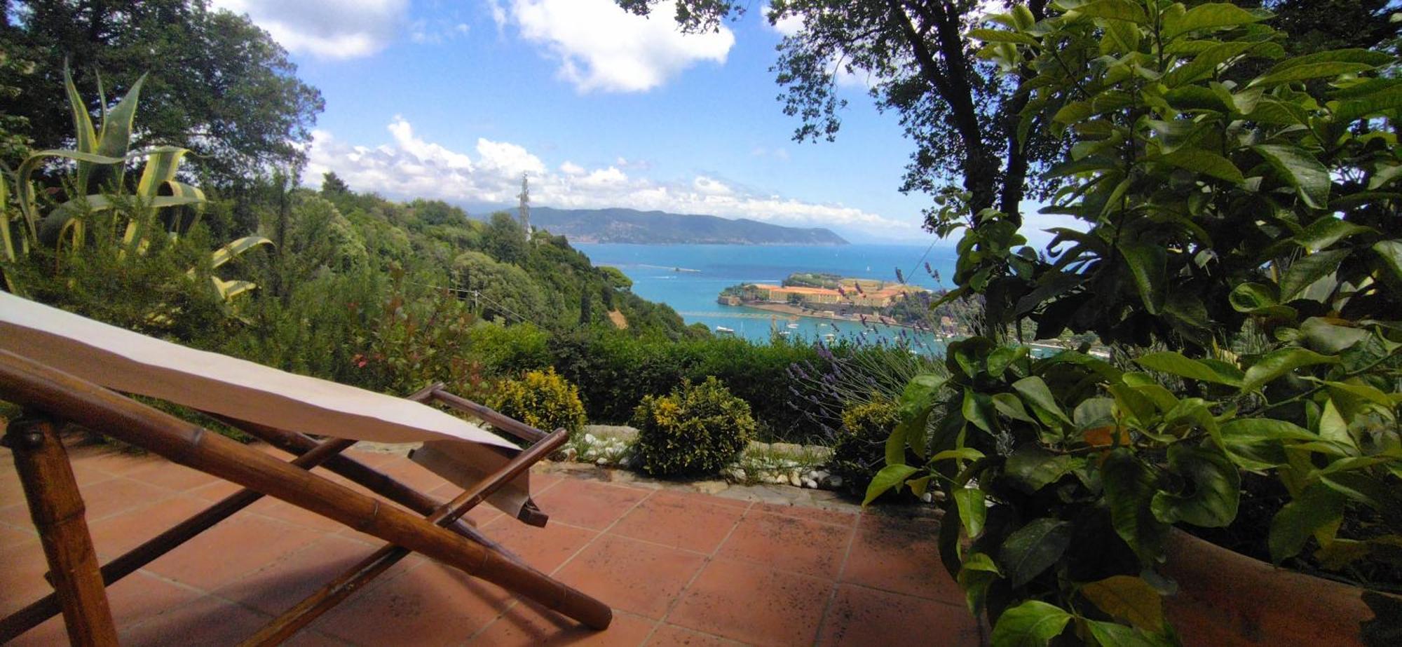 Casa Vacanze Luna Porto Venere Buitenkant foto